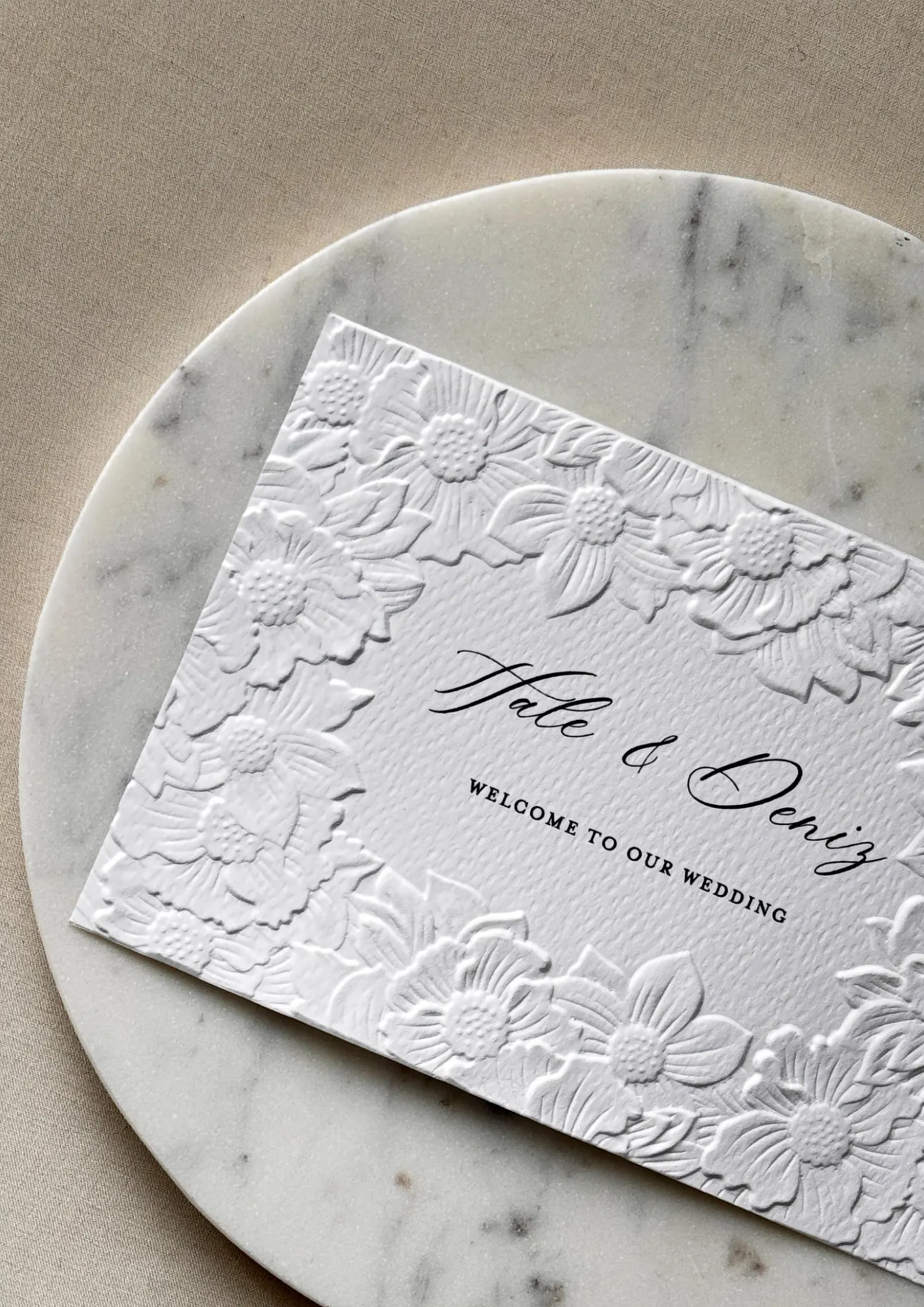 Invitation Sohan de Création Oriental avec motifs élégants et détails raffinés pour des occasions spéciales.