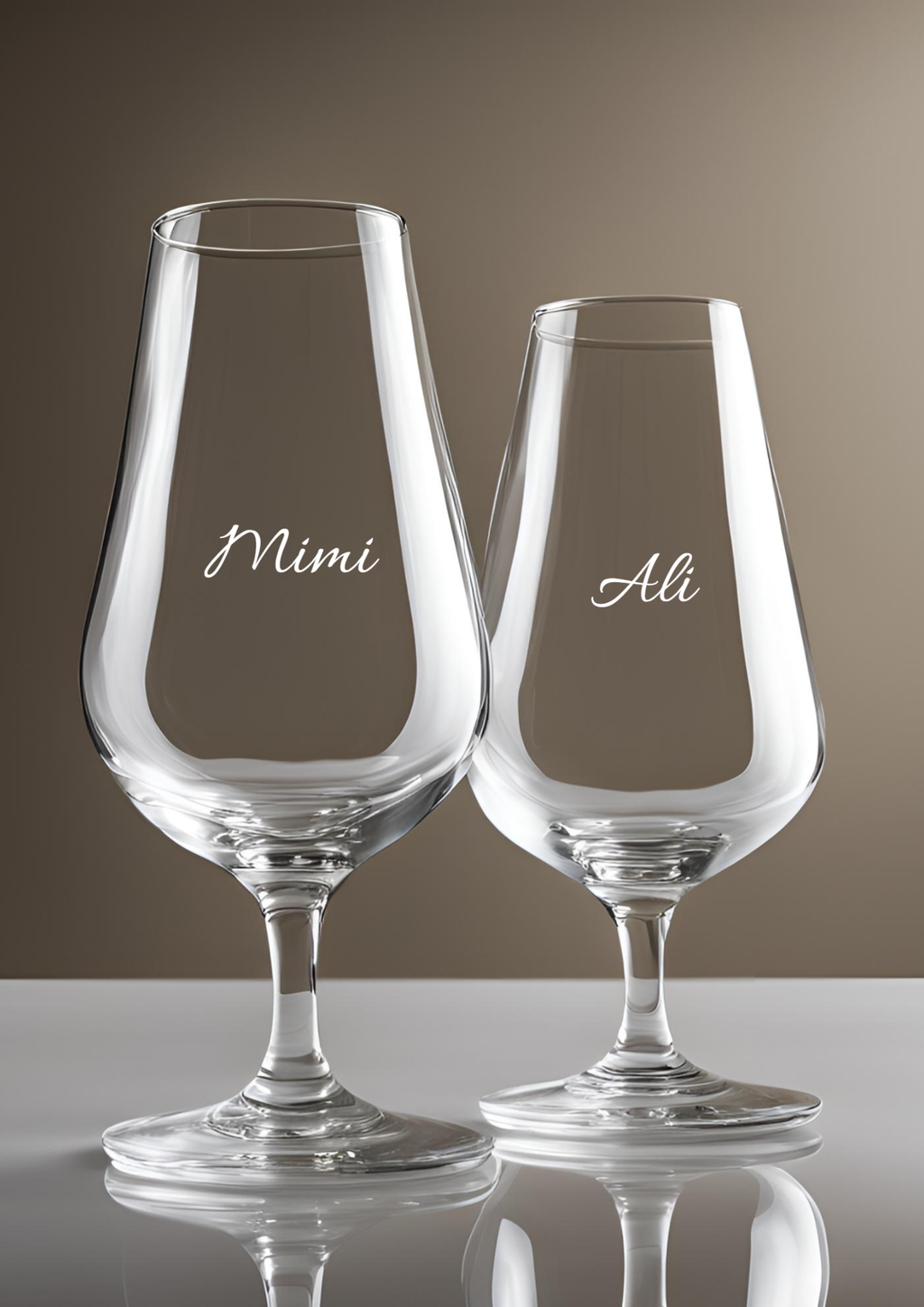 Autocollants en verre Nihal de Création Oriental, motifs colorés et décoratifs pour embellir les surfaces en verre.